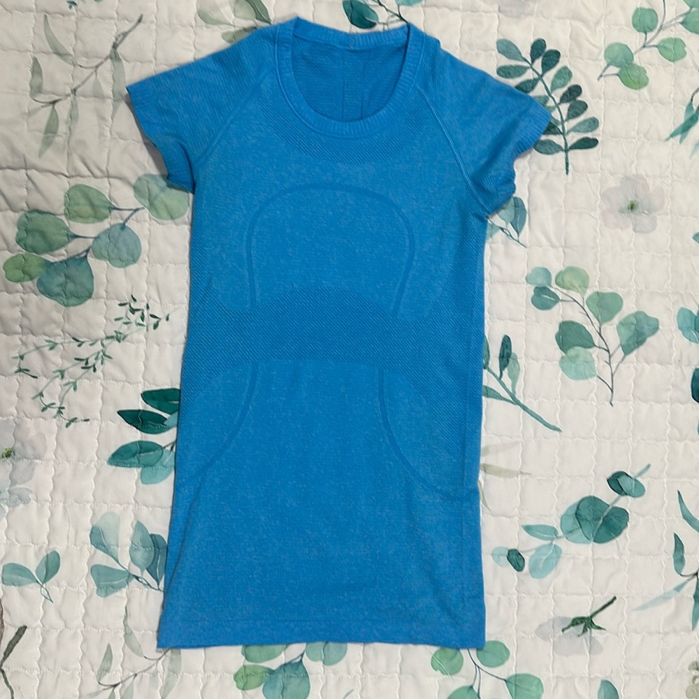 Lululemon shirt